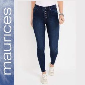 Maurices Limitless High Rise Jegging